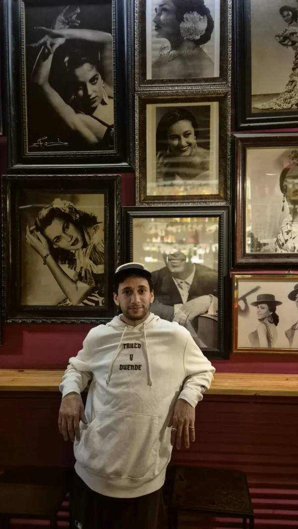 Hoodie tu mirá truco y duende en blanco #0 drop